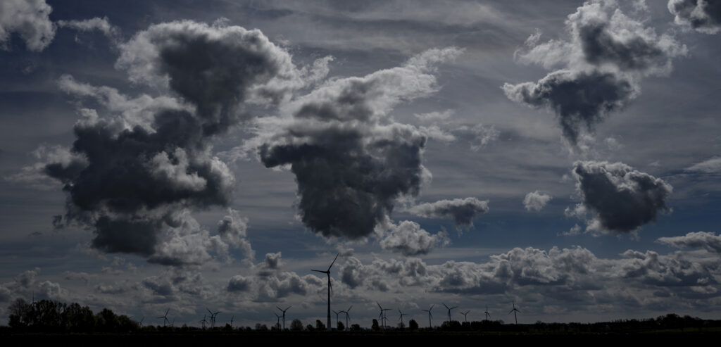 Windkrafträder by Frank Sonnnenberg